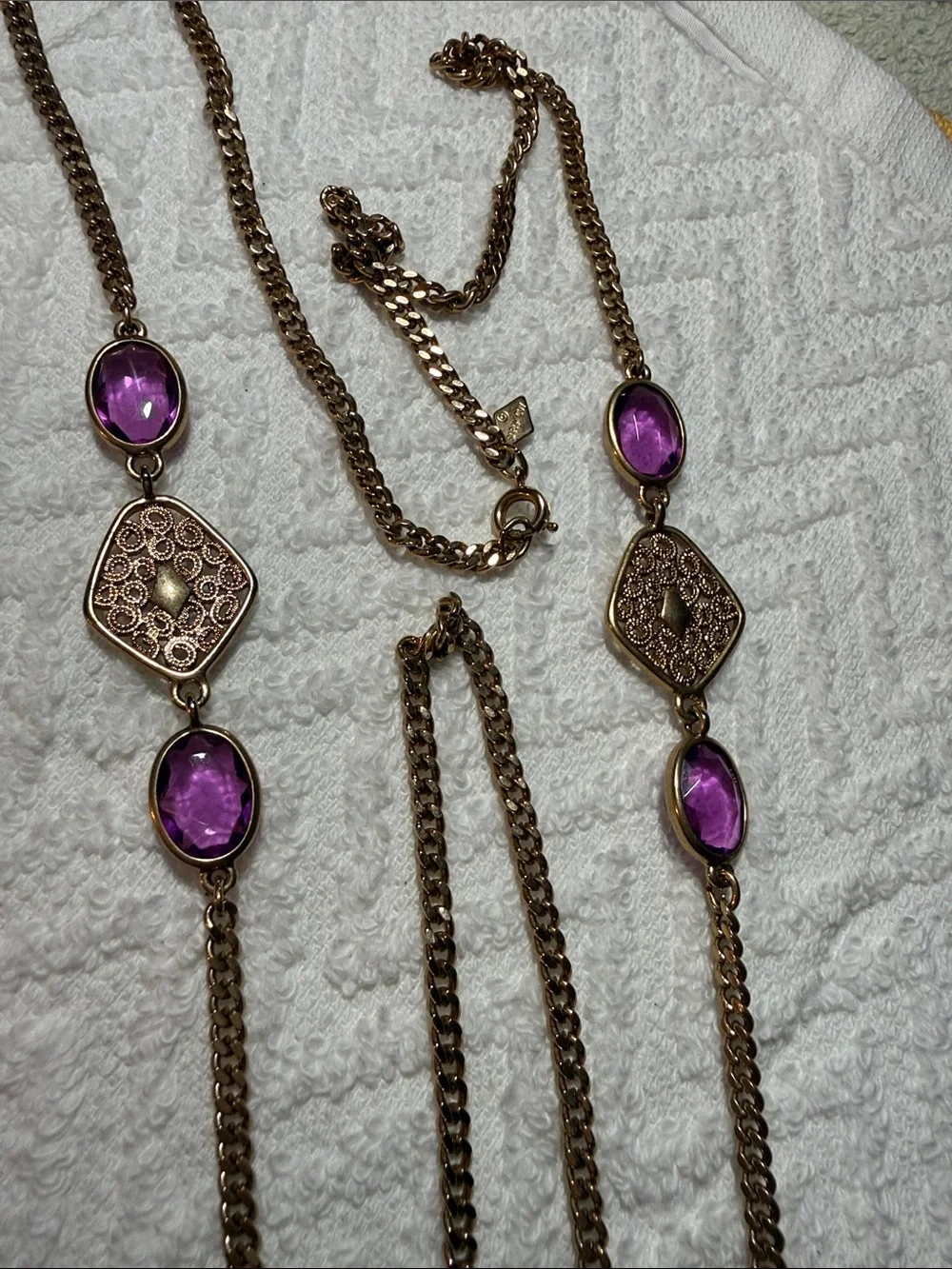 Sarah Coventry Gold-Tone Necklace with Purple Oval Rhinestones